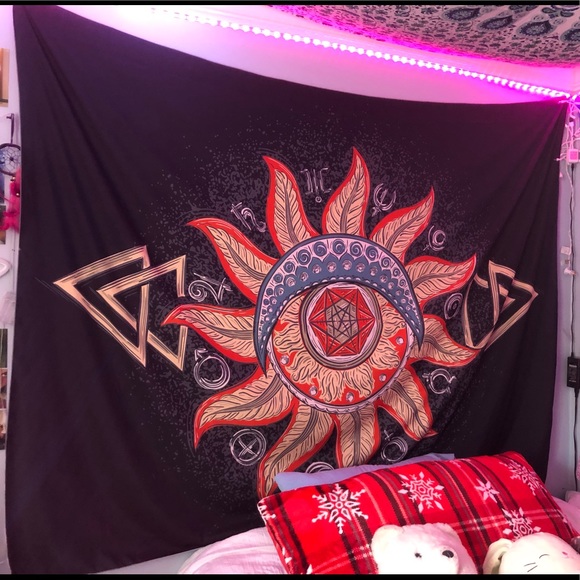 tapestry - Picture 1 of 1